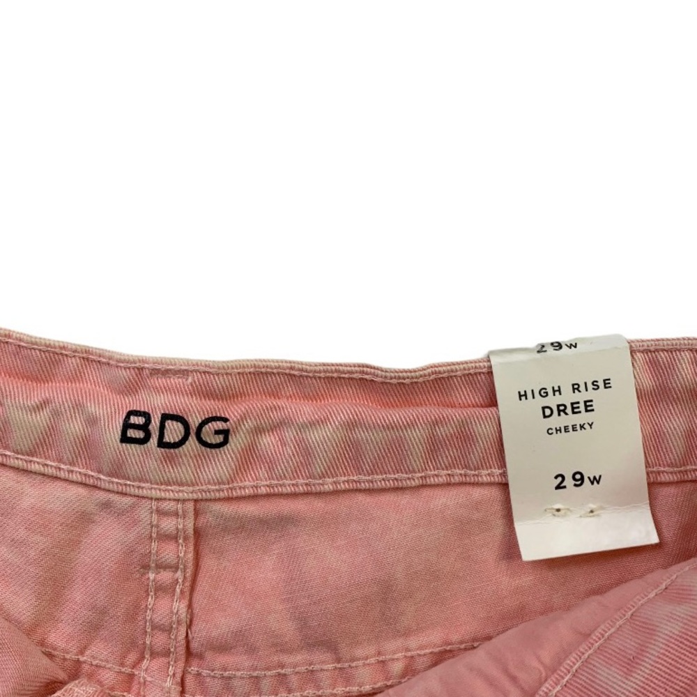 BDG High Rise Dree Cheeky Jean Shorts Size 29 NWT Stonewashed Coral Raw Hems - Picture 4 of 6